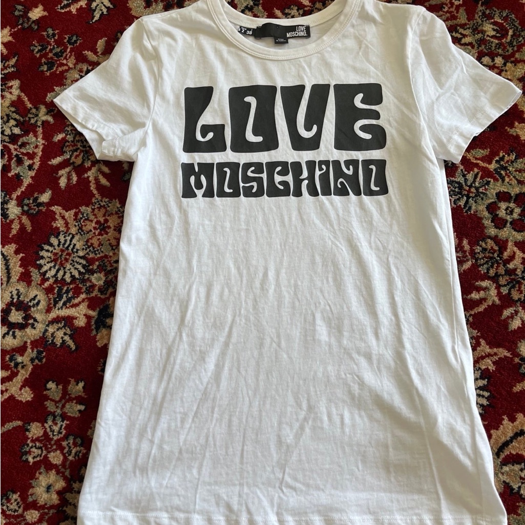 Love Moschino Tshirt Size Small